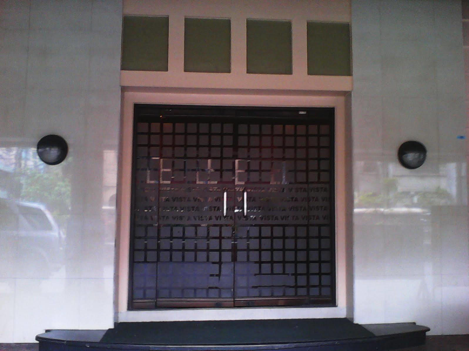 Vista Hotel Recto Manila Bagian luar foto