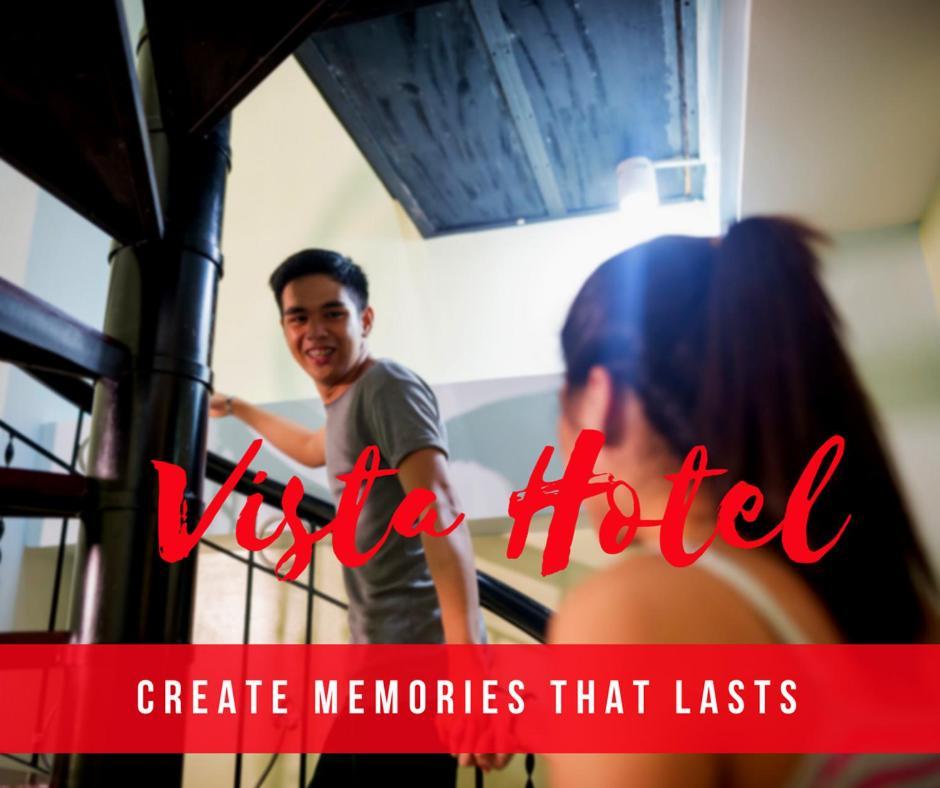 Vista Hotel Recto Manila Bagian luar foto